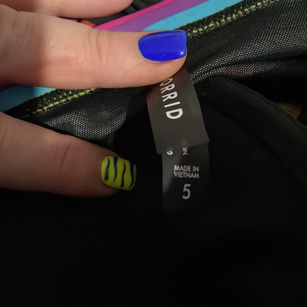 Swim top rainbow - Picture 2 of 3